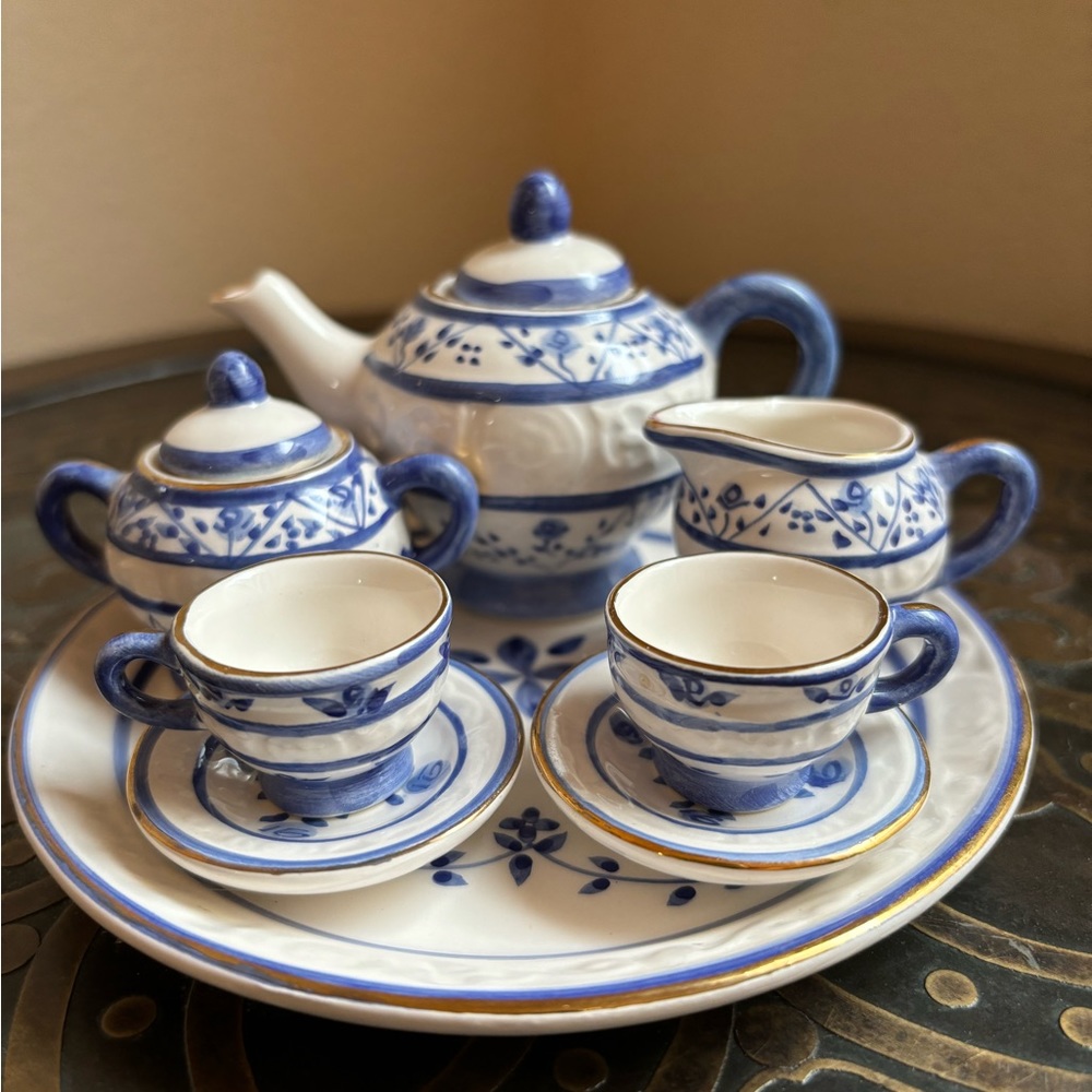 Miniature tea set